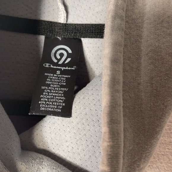 Champion sweatshirt - Picture 2 of 7